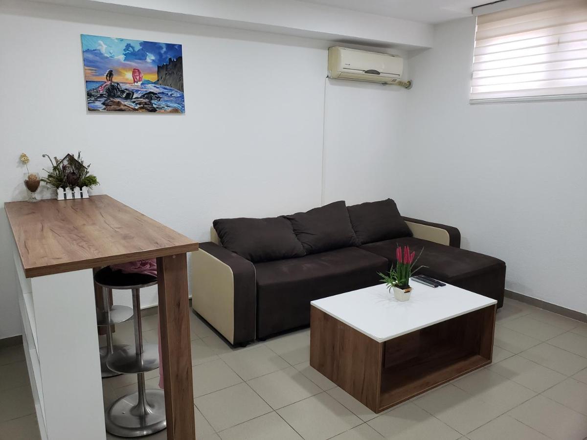 Apartmani Pajic ยาโกดินา ภายนอก รูปภาพ