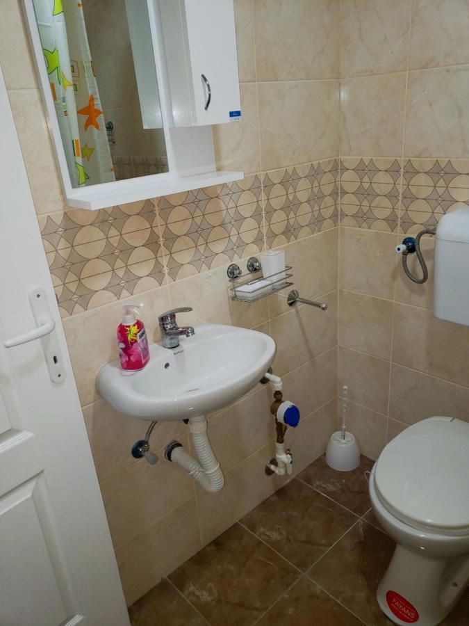 Apartmani Pajic ยาโกดินา ภายนอก รูปภาพ